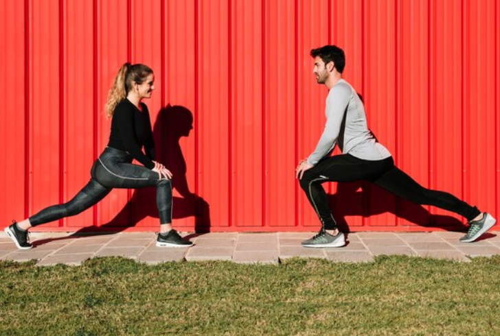Image by Freepik | Outdoor workouts offer safe, in-person interaction while keeping your distance.